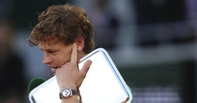 Copertina di “Oggi non era qui”: Sinner svela il motivo dell’assenza del padre alla finale del Roland Garros